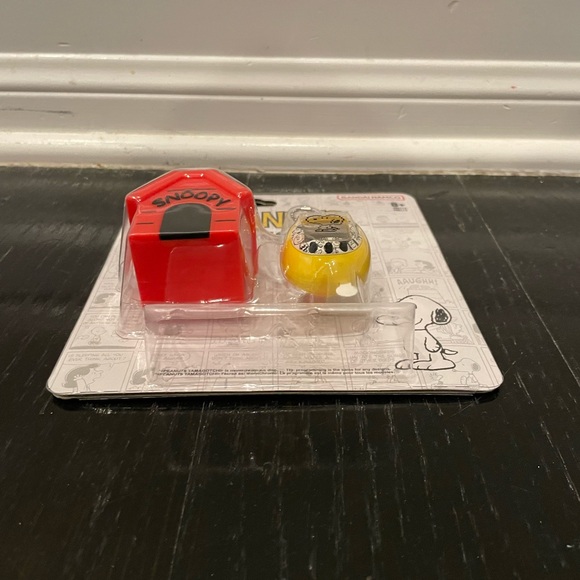 Tamagotchi Peanuts Nano
Figure - Picture 7 of 16